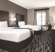La Quinta Inn & Suites by Wyndham Fort Worth West - I-30 hotel detail image 7