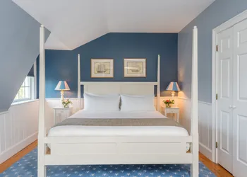 Breakwater Inn hotel thumbnail 5