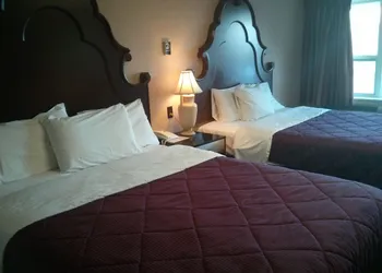 Port Motel hotel thumbnail 4