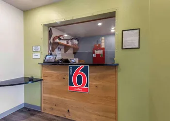 Studio 6 Extended Stay Oklahoma City Norman OK hotel thumbnail 2