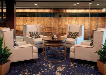Kansas City Airport Marriott hotel thumbnail 6