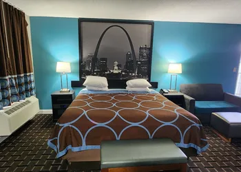 Super 8 by Wyndham Belleville St. Louis Area hotel thumbnail 5
