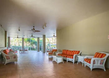 Marco Beach Vacation Suites hotel thumbnail 2