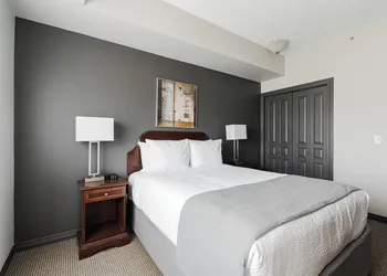Premier Residences hotel thumbnail 2
