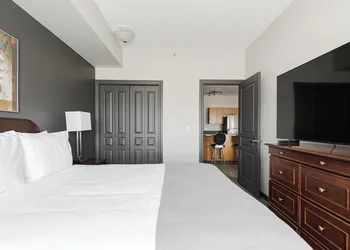 Premier Residences hotel thumbnail 3