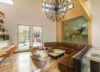 The LARK Bozeman hotel thumbnail 6