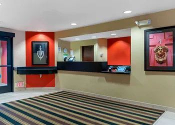 Extended Stay America Suites Detroit Metropolitan Airport hotel thumbnail 2