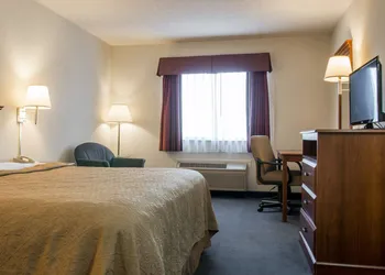 Quality Inn Hudsonville South hotel thumbnail 5