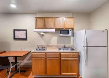 Extended Stay America Select Suites - Lubbock - South hotel thumbnail 5