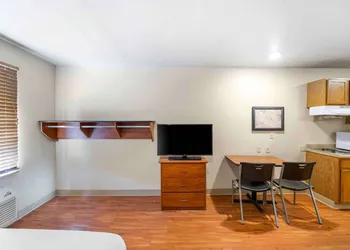 Extended Stay America Select Suites - Lubbock - South hotel thumbnail 6