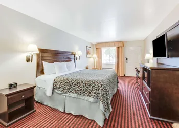 Days Inn by Wyndham Fort Stockton hotel thumbnail 5