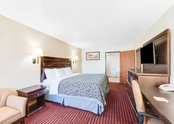 Days Inn by Wyndham Fort Stockton hotel thumbnail 7