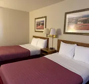 Cassville Four seasons inn & suits hotel detail image 5