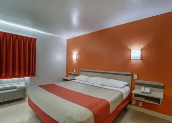 Motel 6 Pasadena, TX hotel thumbnail 4