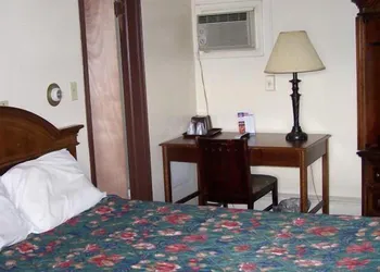 Delta Motel hotel thumbnail 2