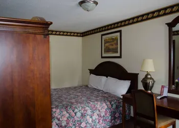 Delta Motel hotel thumbnail 3