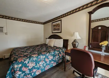 Delta Motel hotel thumbnail 6