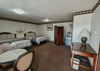 Delta Motel hotel thumbnail 7