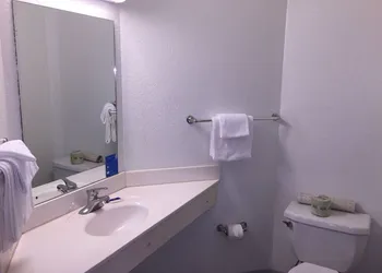 Motel 6 Junction City, KS hotel thumbnail 7