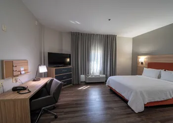 Candlewood Suites Baytown by IHG hotel thumbnail 5