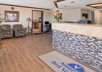 Americas Best Value Inn Pittsburgh Airport hotel thumbnail 3
