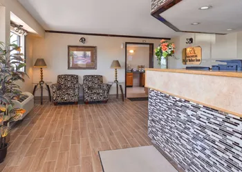 Americas Best Value Inn Pittsburgh Airport hotel thumbnail 4
