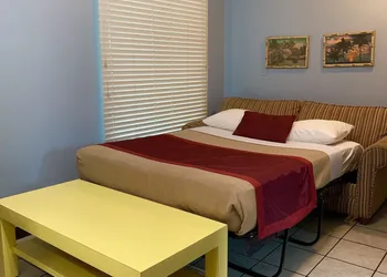 Lakeside Inn and Cafe hotel thumbnail 6
