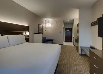 Holiday Inn Express & Suites Lebanon by IHG hotel thumbnail 7