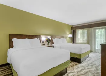 Best Western Plus River Escape Inn & Suites hotel thumbnail 7