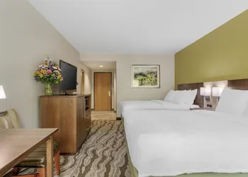 Best Western Plus River Escape Inn & Suites hotel thumbnail 8