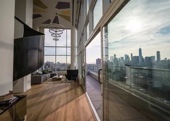 Hotel Indigo Lower East Side New York by IHG hotel thumbnail 4