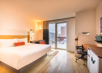 Hotel Indigo Lower East Side New York by IHG hotel thumbnail 7