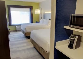 Holiday Inn Express Hotel & Suites Le Mars by IHG hotel thumbnail 3