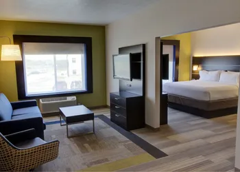 Holiday Inn Express Hotel & Suites Le Mars by IHG hotel thumbnail 6