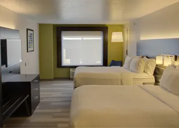 Holiday Inn Express Hotel & Suites Le Mars by IHG hotel thumbnail 7