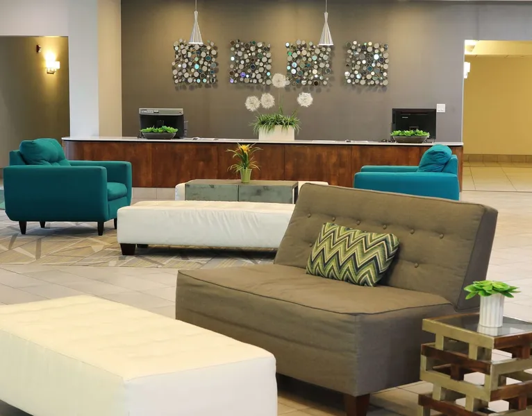 DoubleTree by Hilton Omaha Southwest hotel detail image 2