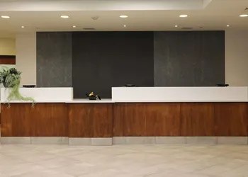 DoubleTree by Hilton Omaha Southwest hotel thumbnail 5