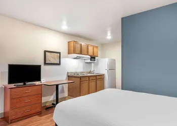 Extended Stay America Select Suites - Louisville - South hotel thumbnail 4