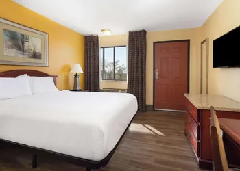 Travelodge by Wyndham Albuquerque East hotel thumbnail 5