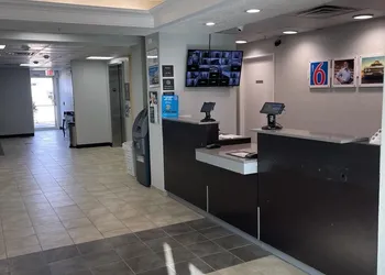 Motel 6 Caseyville, IL - Caseyville Il hotel thumbnail 4