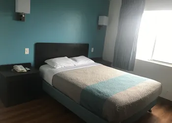 Motel 6 Caseyville, IL - Caseyville Il hotel thumbnail 7