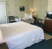 Rogues' Harbor Inn hotel detail image 7