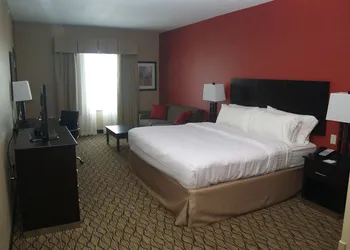 Holiday Inn Salina by IHG hotel thumbnail 8