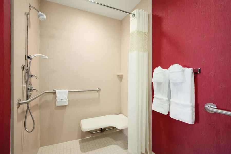 Hampton Inn & Suites Millington hotel detail image 6