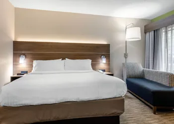 Holiday Inn Express Henderson N Evansville South by IHG hotel thumbnail 3