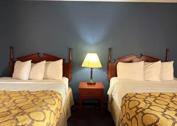 Baymont by Wyndham Corydon hotel thumbnail 4