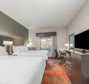 Holiday Inn Express & Suites Shawnee-Kansas City West by IHG hotel detail image 5
