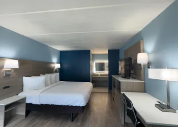 SureStay by Best Western Jacksonville Airport hotel thumbnail 3