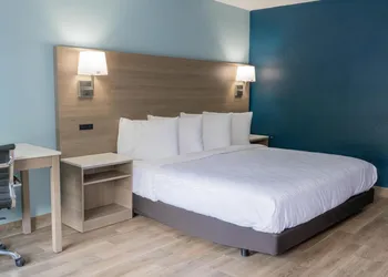 SureStay by Best Western Jacksonville Airport hotel thumbnail 4