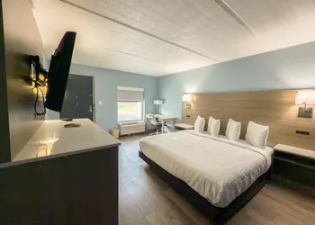 SureStay by Best Western Jacksonville Airport hotel thumbnail 5